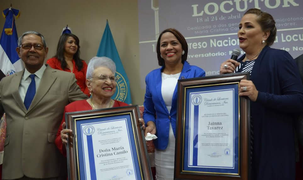 Círculo de Locutores reconoce a María Cristina Camilo y Jatnna Tavarez; realiza primer congreso de la locución dominicana
